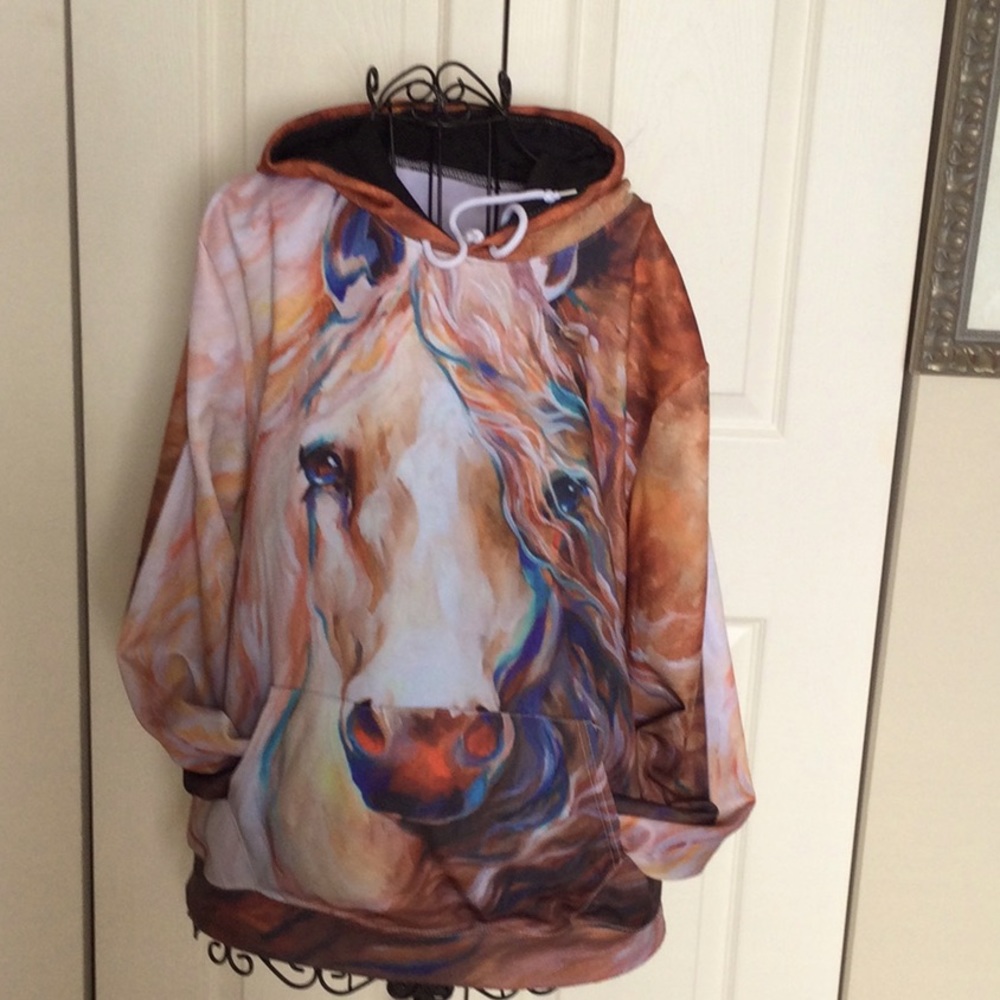 Long sleeved hoodie